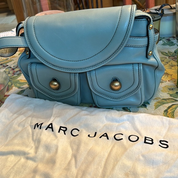 Marc Jacobs beautiful blue leather bag with loads of pockets. New with dust bag - Picture 2 of 9